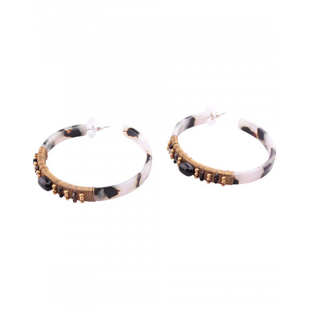 Boucles d'oreilles Anneaux résine marbrée perles noires et dorées