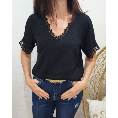 Blouse femme noire  manches et col brodés Tylia