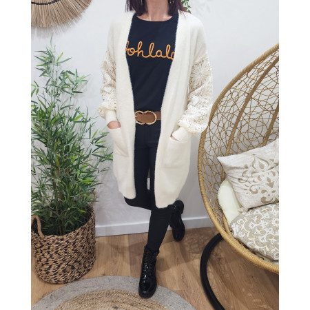 Gilet femme écru manches brodées Malya