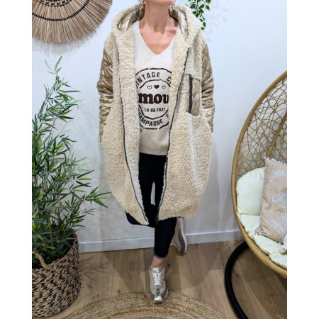 Manteau long femme bouclettes beige manches et poche matelassées dorées