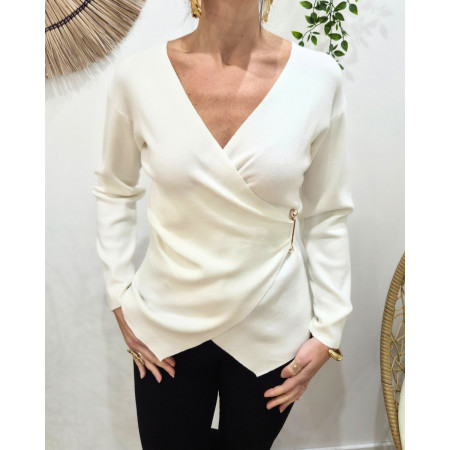 Pull fin femme asymétrique écru broche dorée