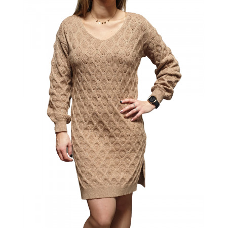 Robe pull beige liseré doré maille tressée ajourée et dos lacet