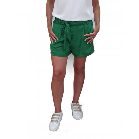 Short femme fluide satiné vert