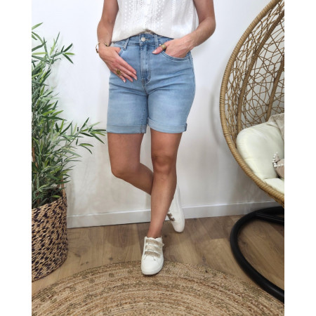 Short en jean femme grande taille bleu clair
