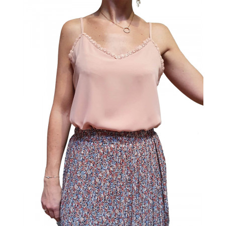 Top nude à bretelles décolleté et dos broderies fleuries