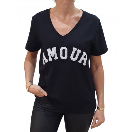T-Shirt noir AMOUR blanc col V