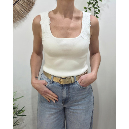 Top femme écru cintré bretelles dentelle