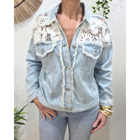Veste femme en jean clair broderies blanches